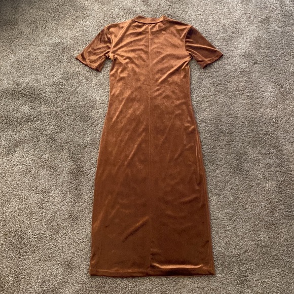 Zara | NWOT Brown Velvet Simple Midi Dress - Picture 5 of 6